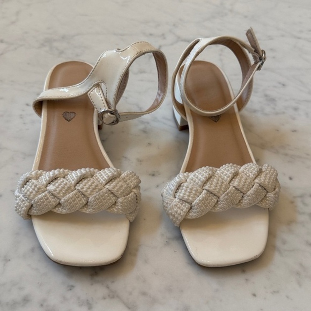 Steve Madden Joppal Girls Sandals Size 2 White Braided Strap Dress Shoes